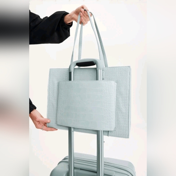 BNWT BEIS Tote Work bag Water Repellent Croc Embossed  Green Sage Pastel - Picture 8 of 13